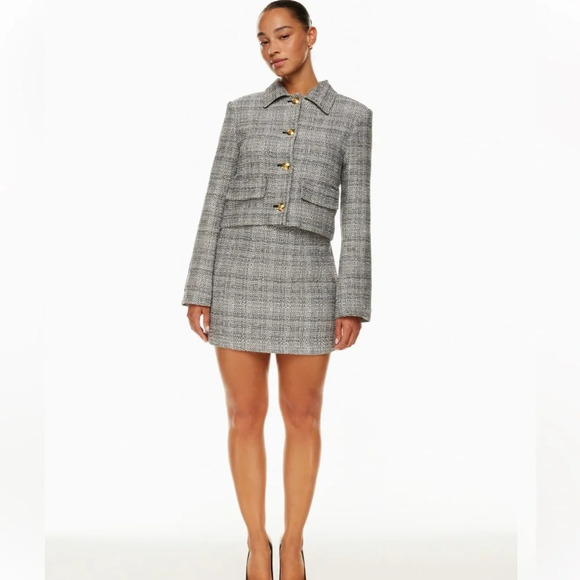 NWT! ARITZIA Babaton Frances Black White Tweed Jacket Blazer Buttons Size M - Picture 1 of 13